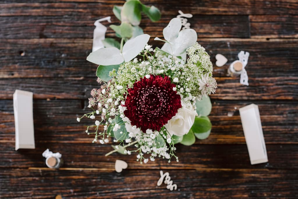 photo of the bridal bouquet from above